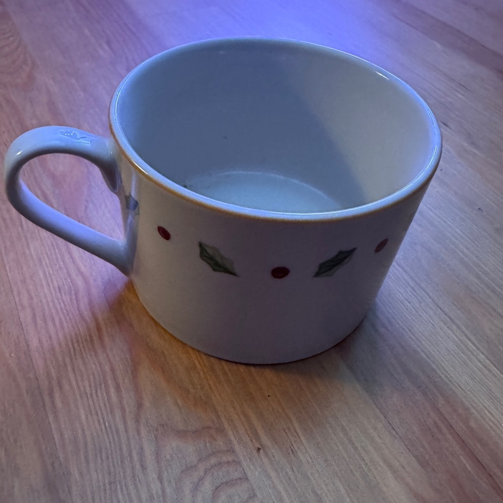 Merry brite holiday cup